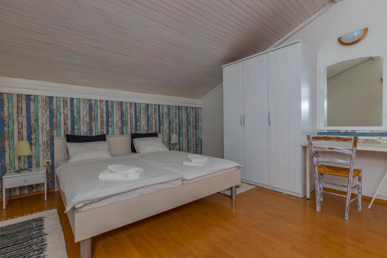 Apartments Martina Jadranovo Luaran gambar